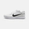 Nike Performance COURT AIR ZOOM VAPOR PRO - Multicourt Tennis Shoes - White/black