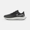 Nike Performance SHIELD - Neutral Running Shoes - Black/platinum Tint/dark Smoke Grey/light Smoke Grey/metallic Silver