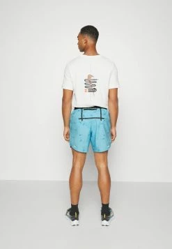 Nike Performance STRIDE DYE - Shorts - Blue Chill/light Crimson -Nike Performance store 9cc49748ffd940dca2e72ae799c11ec1