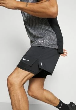 Nike Performance STRIDE SHORT - Sports Shorts - Black -Nike Performance store a881d85627b44675be84202e1a8ac98d