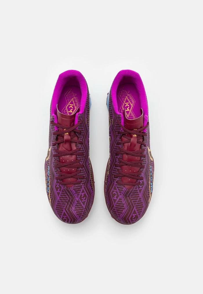 Nike Performance MERCURIAL ZOOM VAPOR 15 ACADEMY KYLIAN MBAPPE TF - Astro Turf Trainers - Dark Beetroot/metallic Vivid Gold 4 Nike Performance MERCURIAL ZOOM VAPOR 15 ACADEMY KYLIAN MBAPPE TF - Astro Turf Trainers - Dark Beetroot/metallic Vivid Gold - Image 4