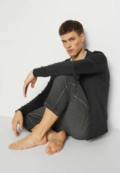 Nike Performance PANT PINNACLE DYE - Tracksuit Bottoms - Anthracite/black -Nike Performance store ab5a60f1fb7049c9804139f69f6dacb4