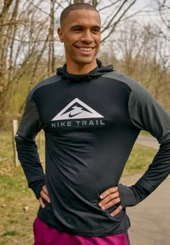 Nike Performance TRAIL HOODIE - Long Sleeved Top - Black/smoke Grey -Nike Performance store acf049993f594a7fa42d838dac1c776b