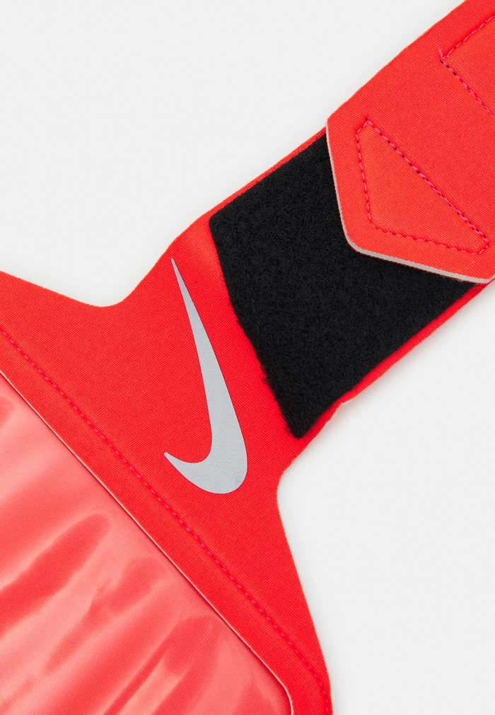 Nike Performance LEAN ARM BAND UNISEX - Other Accessories - Bright Crimson/black/silver 4 Nike Performance LEAN ARM BAND UNISEX - Other Accessories - Bright Crimson/black/silver - Image 4