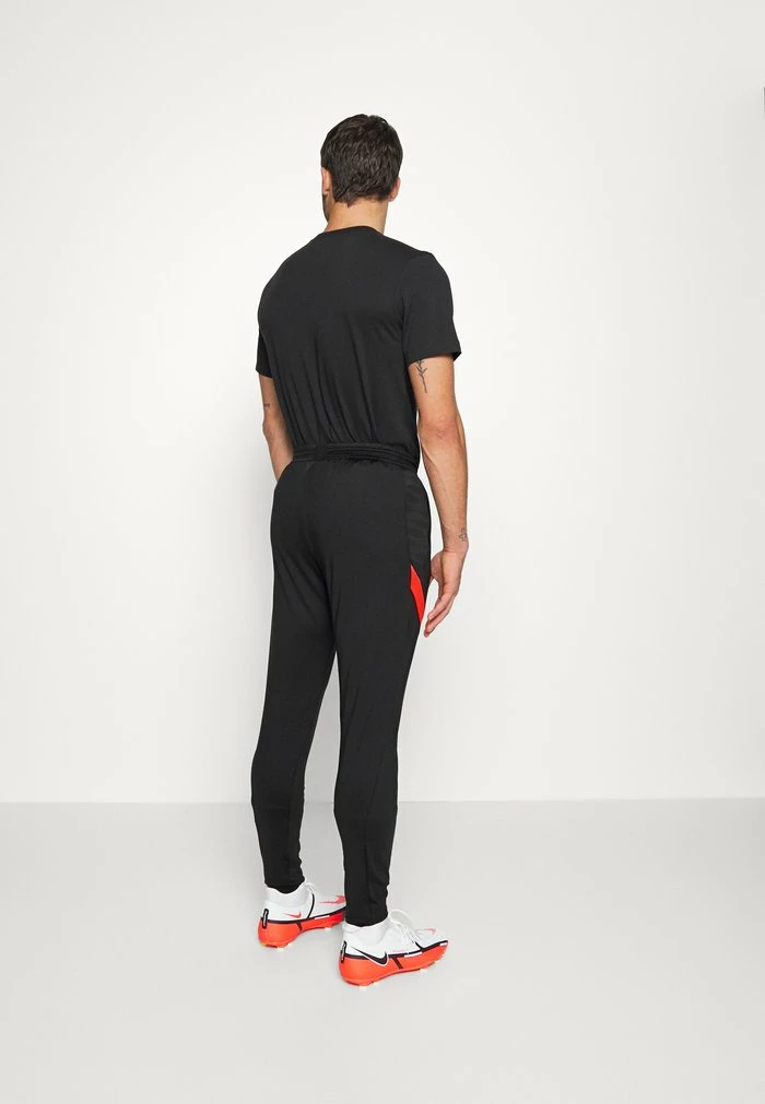 Nike Performance LIVERPOOL FC STRIKE PANT - Tracksuit Bottoms - Black/bright Crimson/mystic Stone 3 Nike Performance LIVERPOOL FC STRIKE PANT - Tracksuit Bottoms - Black/bright Crimson/mystic Stone - Image 3