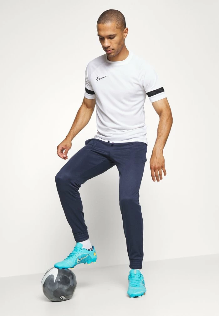 Nike Performance FC BARCELONA TRAVEL PANT - Club Wear - Obsidian/midnight Navy/obsidian 4 Nike Performance FC BARCELONA TRAVEL PANT - Club Wear - Obsidian/midnight Navy/obsidian - Image 4