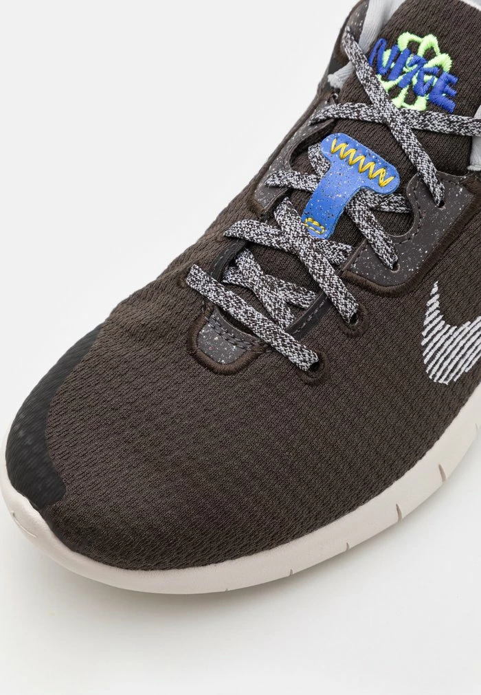 Nike Performance FLEX EXPERIENCE RN 11 NN BU - Neutral Running Shoes - Velvet Brown/white/tour Yellow/medium Blue/phantom 6 Nike Performance FLEX EXPERIENCE RN 11 NN BU - Neutral Running Shoes - Velvet Brown/white/tour Yellow/medium Blue/phantom - Image 6