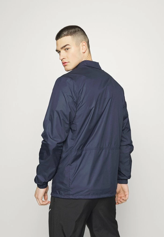 Nike Performance CHELSEA LONDON COACH - Club Wear - Blackened Blue/jersey Gold 3 Nike Performance CHELSEA LONDON COACH - Club Wear - Blackened Blue/jersey Gold - Image 3