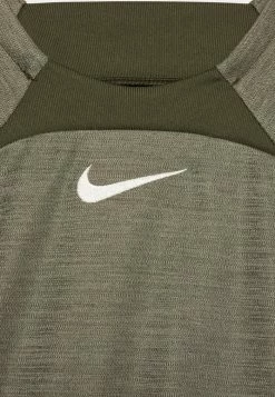 Nike Performance ACADEMY UNISEX - Sports T-shirt - Cargo Khaki/summit White -Nike Performance store b25946b52b1a4bafa8146ce99518378c