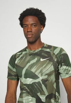 Nike Performance SLIM CAMO - Sports T-shirt - Velvet Brown/coconut Milk -Nike Performance store b3471056006844f7bec7eec911271ddf