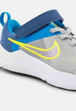 Nike Performance DOWNSHIFTER 12 NN PSV UNISEX - Neutral Running Shoes - Grey Fog/gflat Pewter/mystic Navy -Nike Performance store b3eeffb0568843bbbca3e17f8843fd51