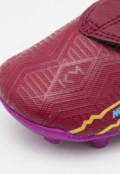 Nike Performance JR MERCURIAL VAPOR 15 CLUB KYLIAN MBAPPE MG PS UNISEX - Moulded Stud Football Boots - Dark Beetroot/metallic Vivid Gold -Nike Performance store b53ddbf4247b4b5fbdfb59357294a569