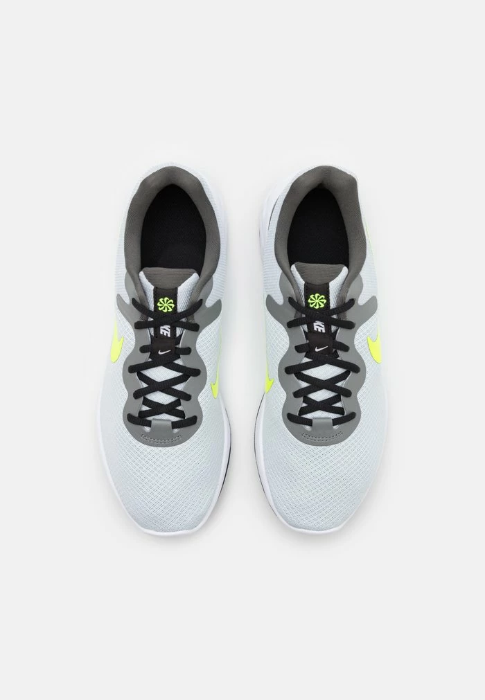 Nike Performance REVOLUTION 6 - Neutral Running Shoes - Pure Platinum/volt/white/black/iron Grey/particle Grey 4 Nike Performance REVOLUTION 6 - Neutral Running Shoes - Pure Platinum/volt/white/black/iron Grey/particle Grey - Image 4