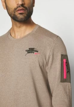 Nike Performance CREW DYE - Sweatshirt - Olive Grey Heather/hyper Pink -Nike Performance store b7b6a747d09f421e84b8081291020e58