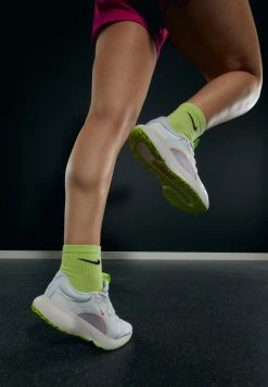 Nike Performance REACT ESCAPE - Neutral Running Shoes - Summit White/multicolor/aura/barely Green/atomic Green/doll -Nike Performance store b8558e602b4b4cc88ca49796527943bb