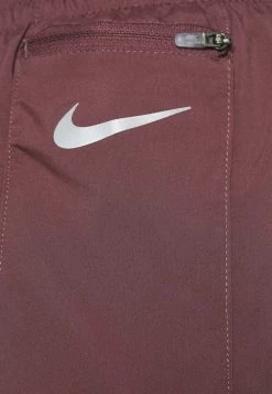Nike Performance TEMPO LUXE SHORT - Sports Shorts - Dark Wine/venice/reflective Silver -Nike Performance store b92229af4e59411a9063b31b840aee11