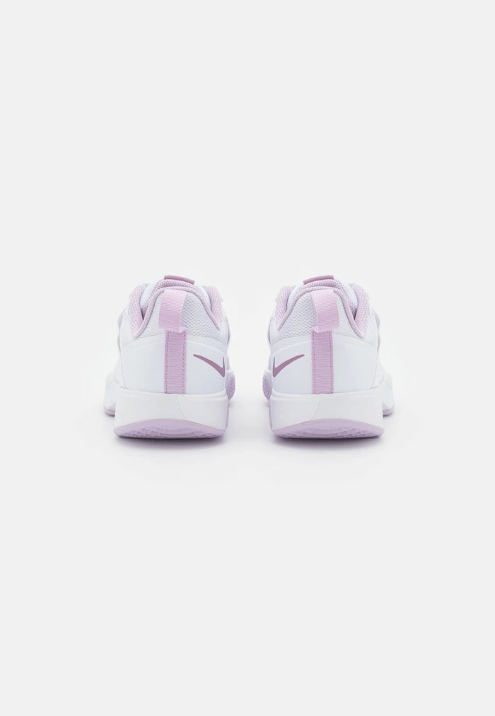 Nike Performance COURT VAPOR LITE - Multicourt Tennis Shoes - White/amethyst Wave/doll 3 Nike Performance COURT VAPOR LITE - Multicourt Tennis Shoes - White/amethyst Wave/doll - Image 3