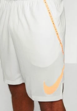 Nike Performance SHORT DYE - Club Wear - Summit White/peach Cream -Nike Performance store bb430b93080141c39c035db08e2aa19b