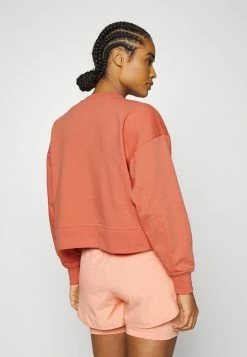 Nike Performance GET FIT - Sweatshirt - Madder Root/white -Nike Performance store bd209456bd57408f99874ca2b317895e