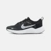Nike Performance DOWNSHIFTER UNISEX - Neutral Running Shoes - Black/white/dark Smoke Grey