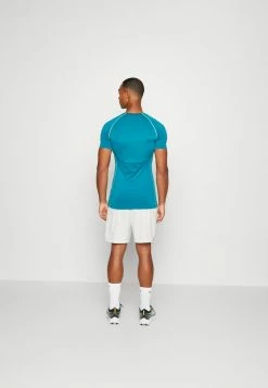 Nike Performance SHORT DYE - Club Wear - Summit White/peach Cream -Nike Performance store c02f2acd2cda4d298fe2588e48626061