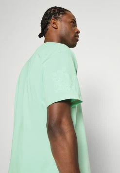 Nike Performance KEVIN DURANT TEE - Sports T-shirt - Mint Foam -Nike Performance store c0ded8b718cc4bc3bfaef691393dd8c6