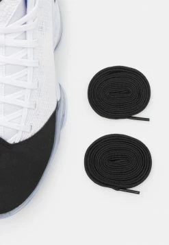 Nike Performance LEBRON XIX LOW - Basketball Shoes - White/black/medium Blue/siren Red -Nike Performance store c0e5698fa0ea4051a58cd9af49739dd8