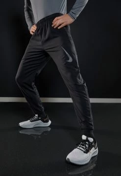 Nike Performance NIKE DRI-FIT RUN DIVISION CHALLENGER HERREN LAUFHOSE - Tracksuit Bottoms - Black/reflective Silv -Nike Performance store c1ee3bcbd8174b60b8defc484eb78dbd