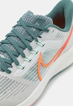 Nike Performance AIR ZOOM PEGASUS 39 - Neutral Running Shoes - Pure Platinum/total Orange/mineral Slate/bright Spruce/mint Foam/team Orange -Nike Performance store c6e98234c69b42e5a77c95e0832e7e8a