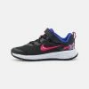 Nike Performance REVOLUTION 6 NN UNISEX - Neutral Running Shoes - Black/very Berry/lapis