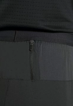 Nike Performance STRIDE SHORT - Sports Shorts - Black -Nike Performance store c8dd91bb9a6346b49dc8833b77b49777