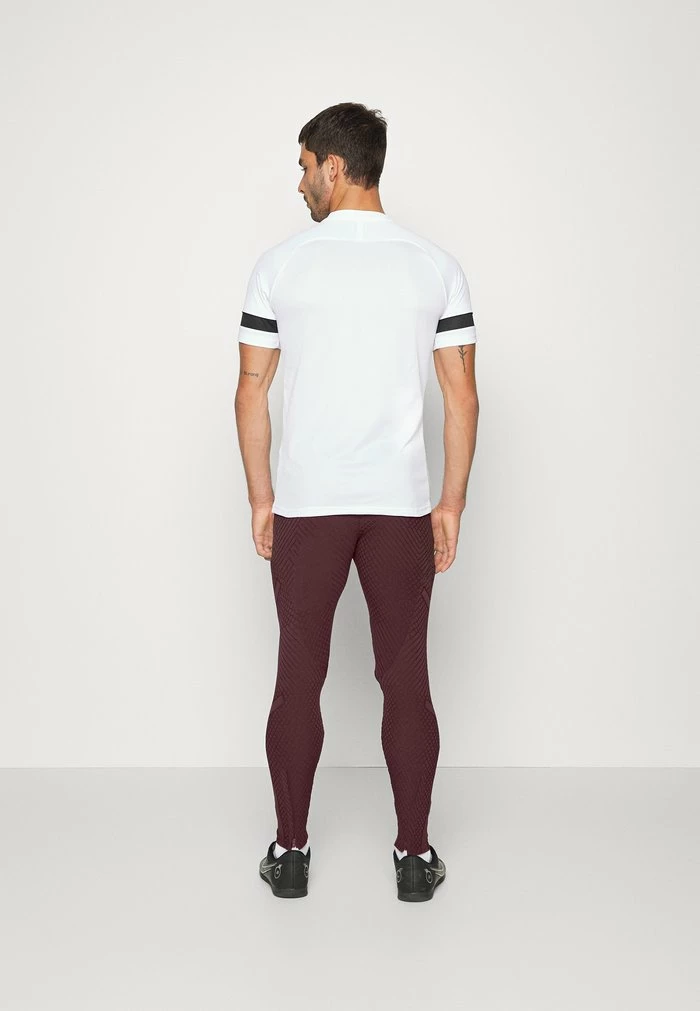 Nike Performance LIVERPOOL FC STRIKE ELITE PANT - Leggings - Burgundy Crush/siren Red 3 Nike Performance LIVERPOOL FC STRIKE ELITE PANT - Leggings - Burgundy Crush/siren Red - Image 3
