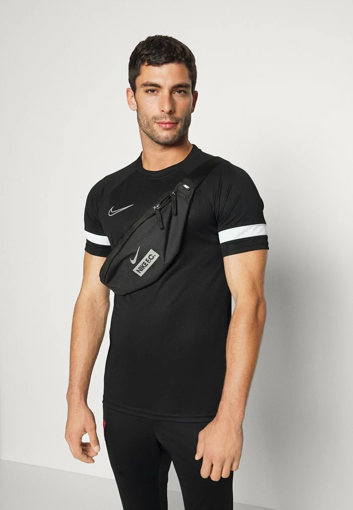 Nike Performance LIVERPOOL FC STRIKE TRACK PANT - Club Wear - Black/siren Red 4 Nike Performance LIVERPOOL FC STRIKE TRACK PANT - Club Wear - Black/siren Red - Image 4