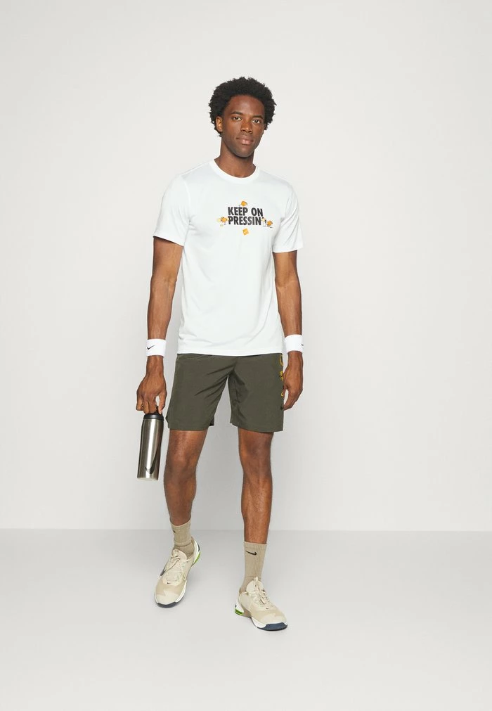 Nike Performance TEE HUMOR - Sports T-shirt - White 2 Nike Performance TEE HUMOR - Sports T-shirt - White - Image 2