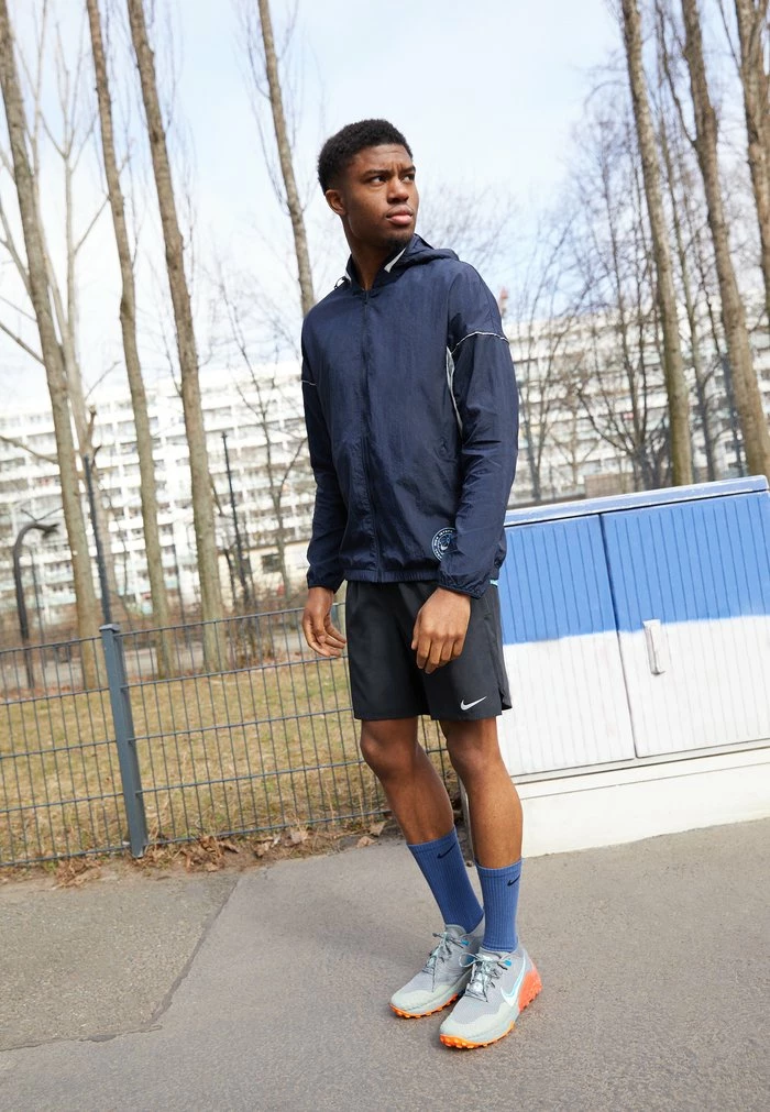 Nike Performance Running Jacket - Dark Obsidian/sail 1 Nike Performance Running Jacket - Dark Obsidian/sail