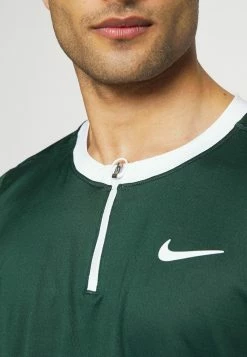 Nike Performance ADVANTAGE - Sports T-shirt - Pro Green -Nike Performance store d200c0a6bc4046199442386e87070c75
