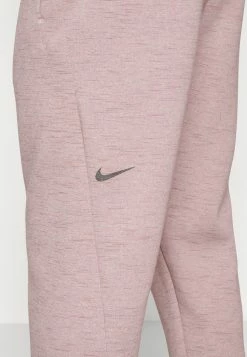 Nike Performance PANT EARTH DAY - Tracksuit Bottoms - Desert Dust -Nike Performance store d3c6e160d98b45bfab46977246bc9d6b
