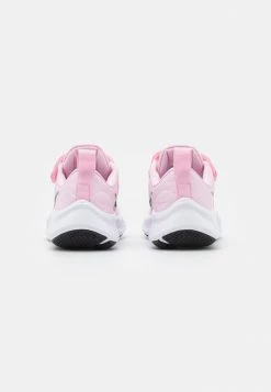 Nike Performance STAR - Neutral Running Shoes - Pink Foam/black/metallic Silver -Nike Performance store d524c84b9e214b439fe24c2451fdf25b