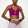Nike Performance INDY V NECK BRA - Light Support Sports Bra - Sangria/light Bordeaux/sangria/white