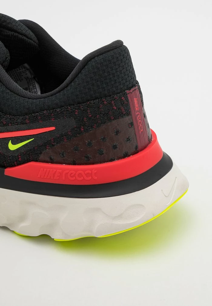 Nike Performance REACT INFINITY RUN - Neutral Running Shoes - Black/siren Red/team Red/volt/phantom 6 Nike Performance REACT INFINITY RUN - Neutral Running Shoes - Black/siren Red/team Red/volt/phantom - Image 6
