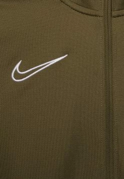 Nike Performance ACADEMY UNISEX SET - Tracksuit - Olive -Nike Performance store d8021705e4094b8ebb275c2dfec120e5