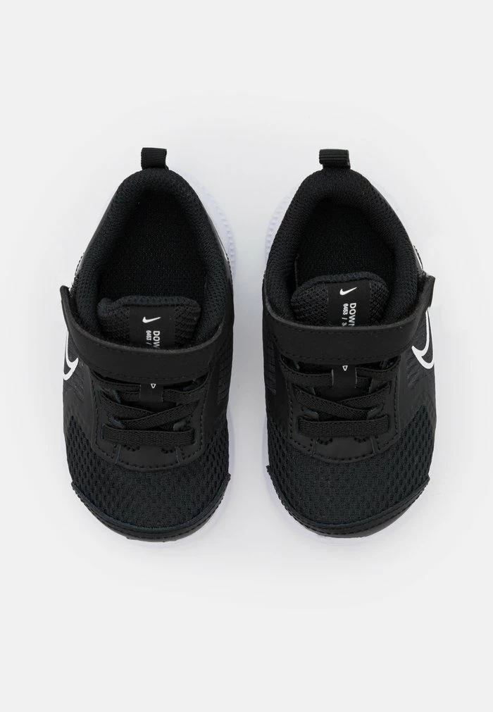Nike Performance DOWNSHIFTER 11 - Neutral Running Shoes - Black/white 4 Nike Performance DOWNSHIFTER 11 - Neutral Running Shoes - Black/white - Image 4