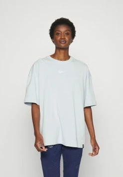 Nike Performance PARIS ST GERMAIN - Print T-shirt - Aura/white