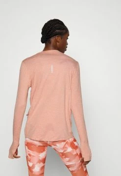 Nike Performance ELEMENT CREW - Long Sleeved Top - Pink -Nike Performance store dbcc018ba38143789e532590a99f6050