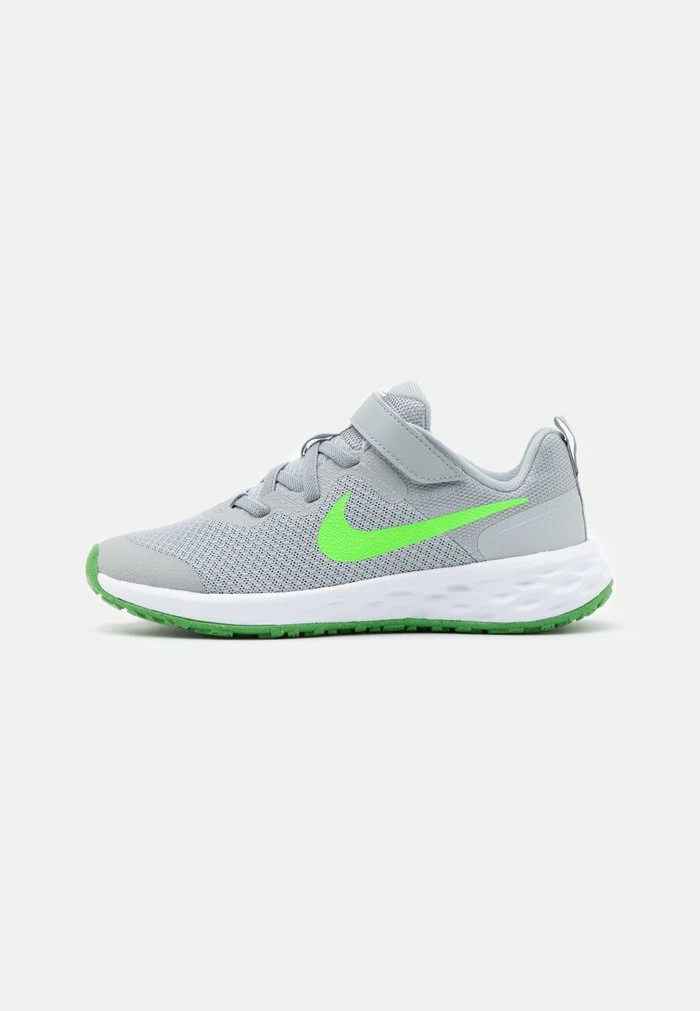 Nike Performance REVOLUTION 6 NN UNISEX - Neutral Running Shoes - Light Smoke Grey/green Strike/dark Smoke Grey/chrome 1 Nike Performance REVOLUTION 6 NN UNISEX - Neutral Running Shoes - Light Smoke Grey/green Strike/dark Smoke Grey/chrome