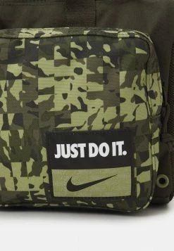 Nike Performance NK UTILITY UNISEX - Sports Bag - Sequoia/sequoia/(alligator) -Nike Performance store dcabf6f0c3654d82a3644f5b886742fe