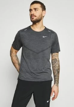 Nike Performance TECHKNIT ULTRA - Print T-shirt - Black/white/silver
