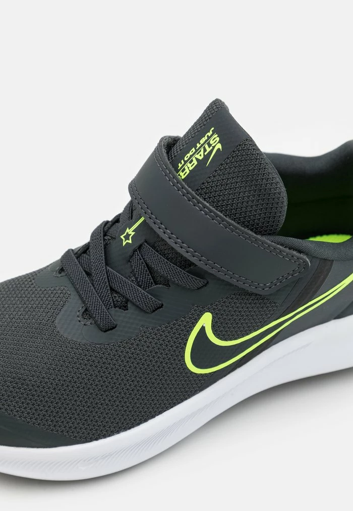 Nike Performance STAR RUNNER 3 UNISEX - Neutral Running Shoes - Dark Smoke Grey/black/volt 6 Nike Performance STAR RUNNER 3 UNISEX - Neutral Running Shoes - Dark Smoke Grey/black/volt - Image 6