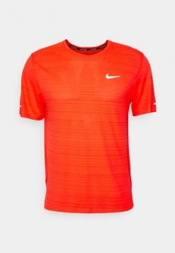 Nike Performance MILER - Sports T-shirt - Bright Crimson -Nike Performance store de37edfc882b45f1ad7f7d37323bfc43