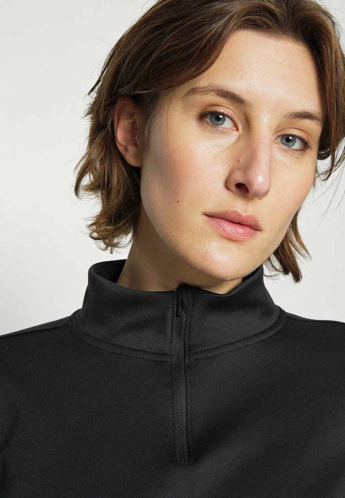 Nike Performance ONE - Fleece Jumper - Black/white 6 Nike Performance ONE - Fleece Jumper - Black/white - Image 6